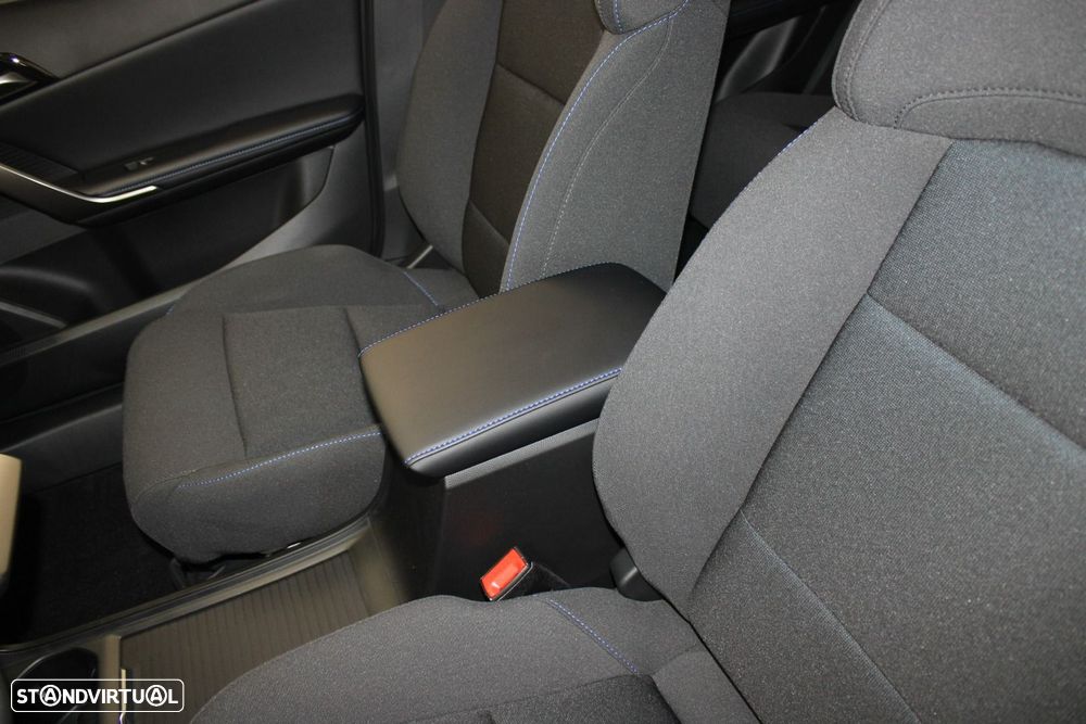 MG MG4 51 kWh Standard - 24