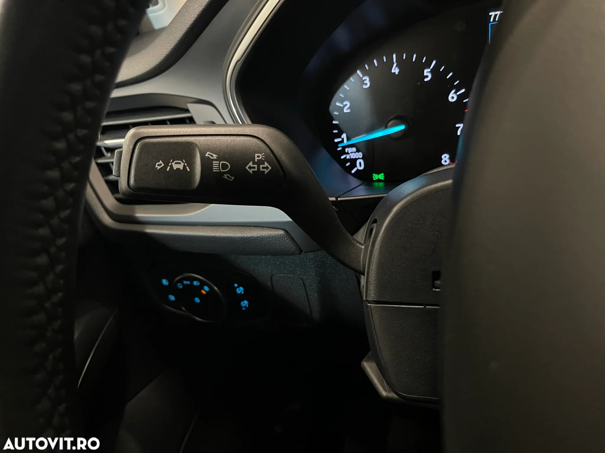 Ford Focus 1.0 EcoBoost Active - 32