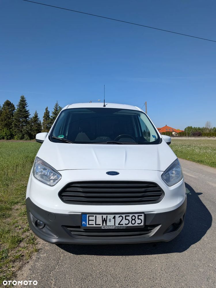 Ford Transit Courier - 4