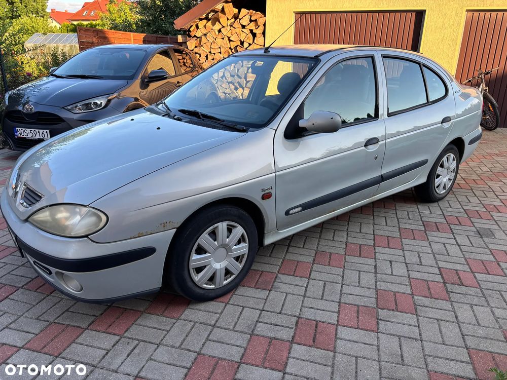 Renault Megane 1.4 16V Expression - 4