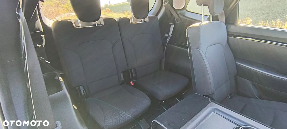 Kia Carens 1.7 CRDi Spirit - 26