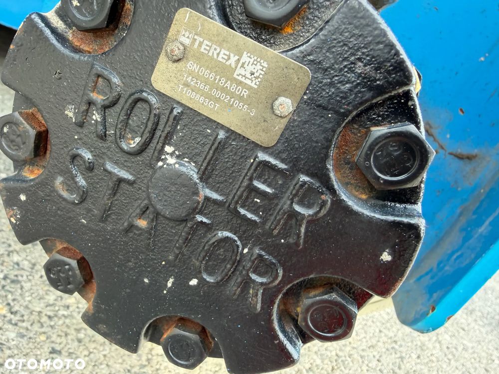 Genie GS-4047. Zwyżka Platforma Nożycowa 14 metrów wysokość robocza. Podnośnik przywieziony z Norwegii praktycznie zerowe zużycie. Pracował w urzędzie komunalnym 1 raz w roku okres świąteczny! Udzwig 380 kg. Rozsuwany Balkon. Sterowanie góra dół. Akumlatory w świetnej kondycji z 2024 roku. Wielka Okazja! - 17