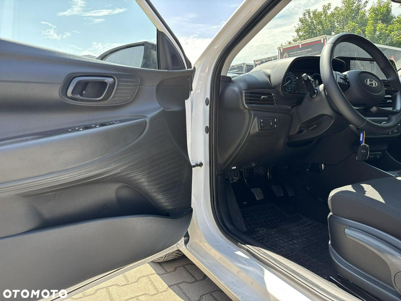 Hyundai i20 1.2 Pure - 10
