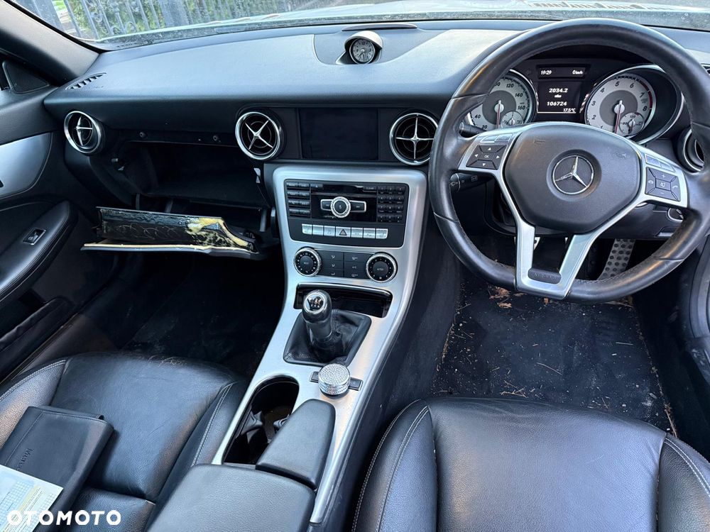 Mercedes-Benz SLK 200 (BlueEFFICIENCY) - 9