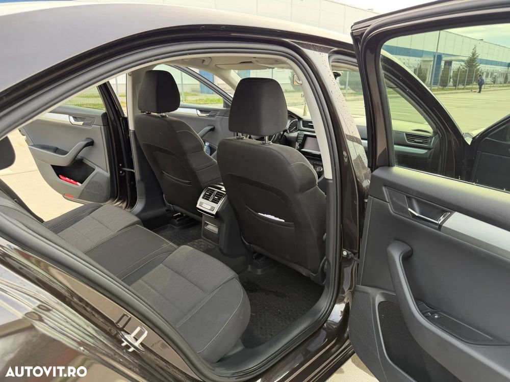 Skoda Superb 2.0 TDI Ambition - 12