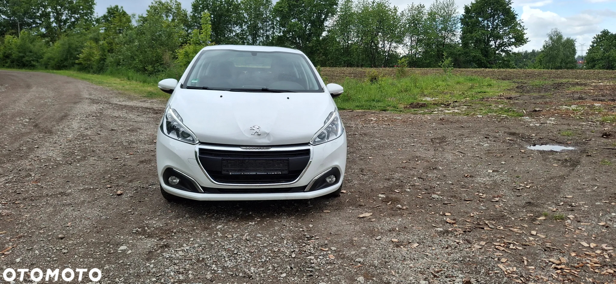 Peugeot 208 1.2 PureTech GPF Allure S&S - 17