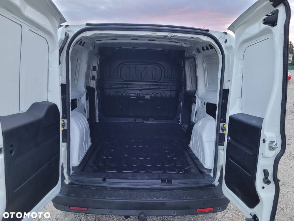 Fiat Doblo Maxi Profesional - 10
