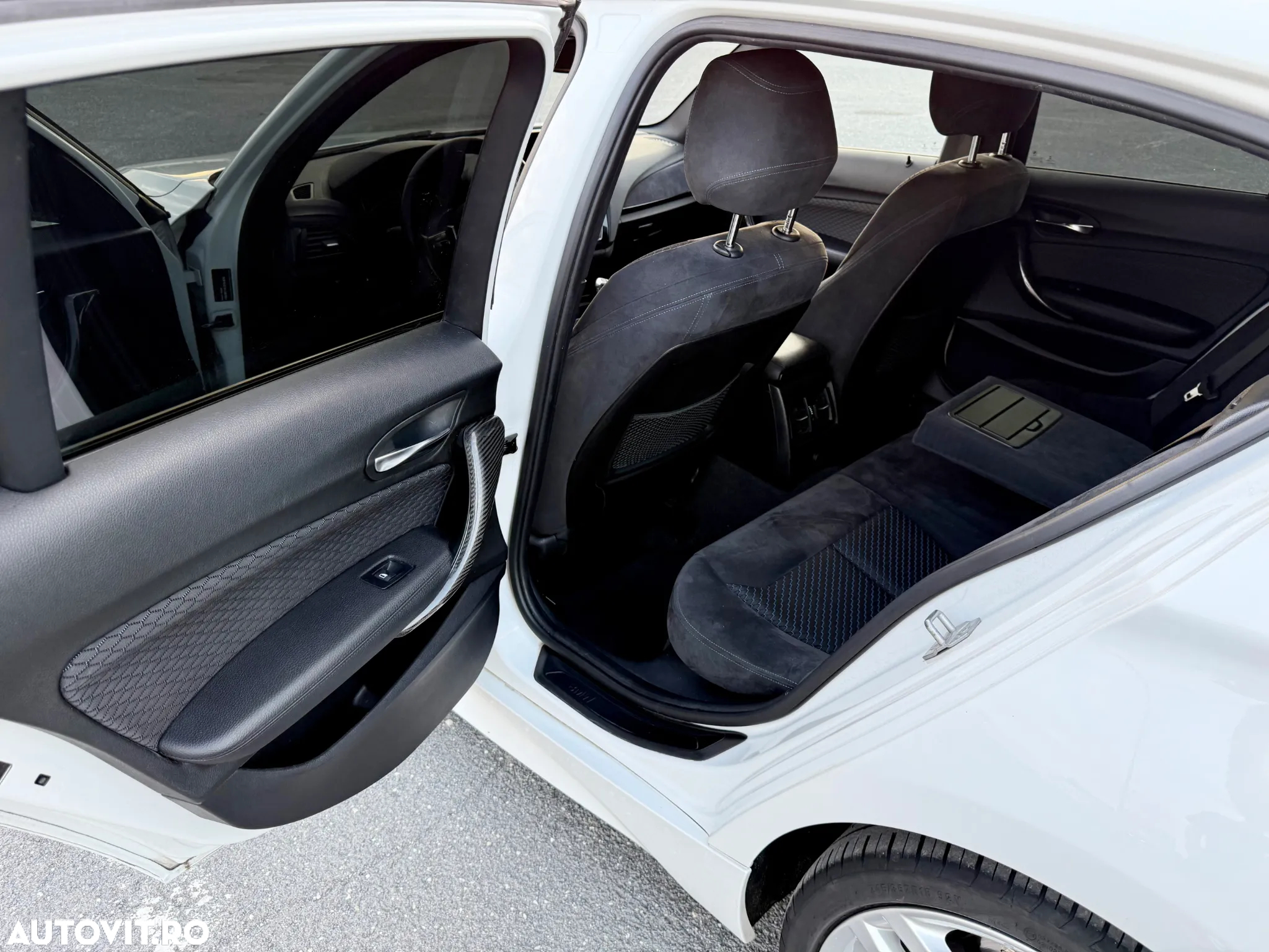 BMW Seria 1 118d Aut. M Sport - 11
