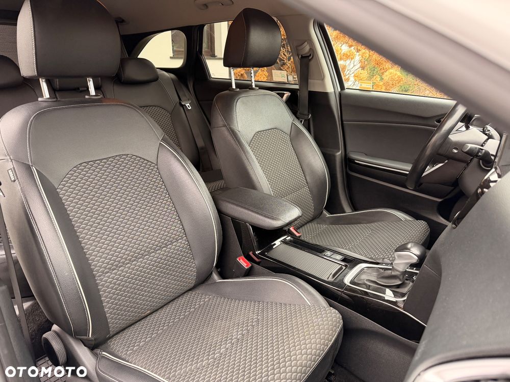 Kia Ceed 1.5 T-GDI L Business Line Plus DCT - 6