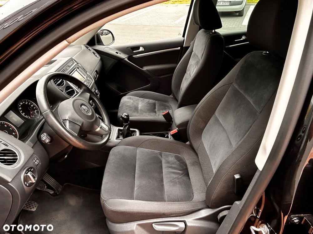 Volkswagen Tiguan 1.4 TSI BlueMotion Technology Exclusive - 25