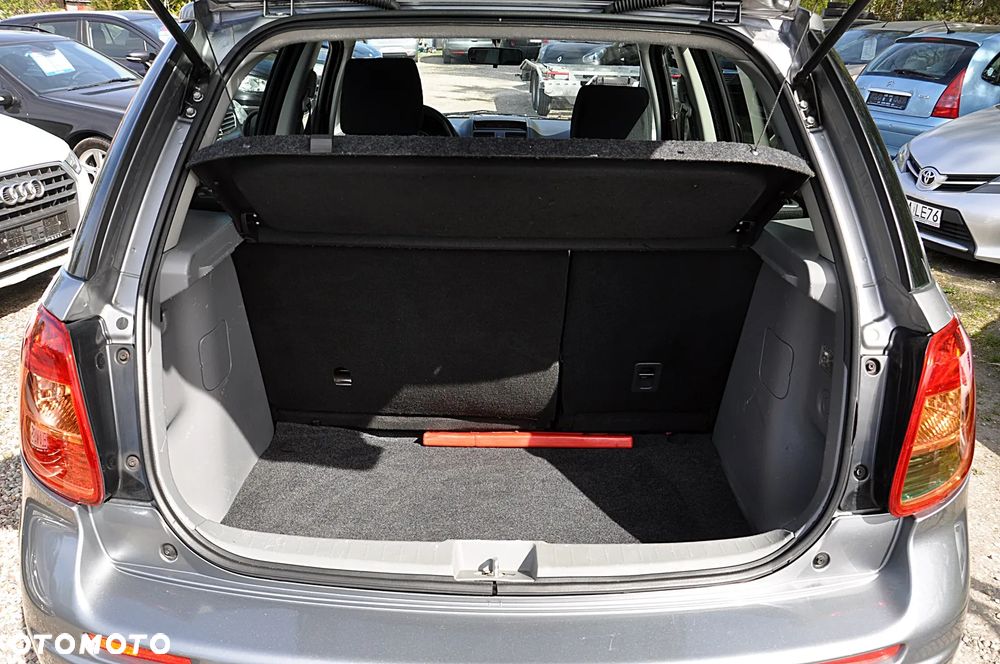 Suzuki SX4 - 23