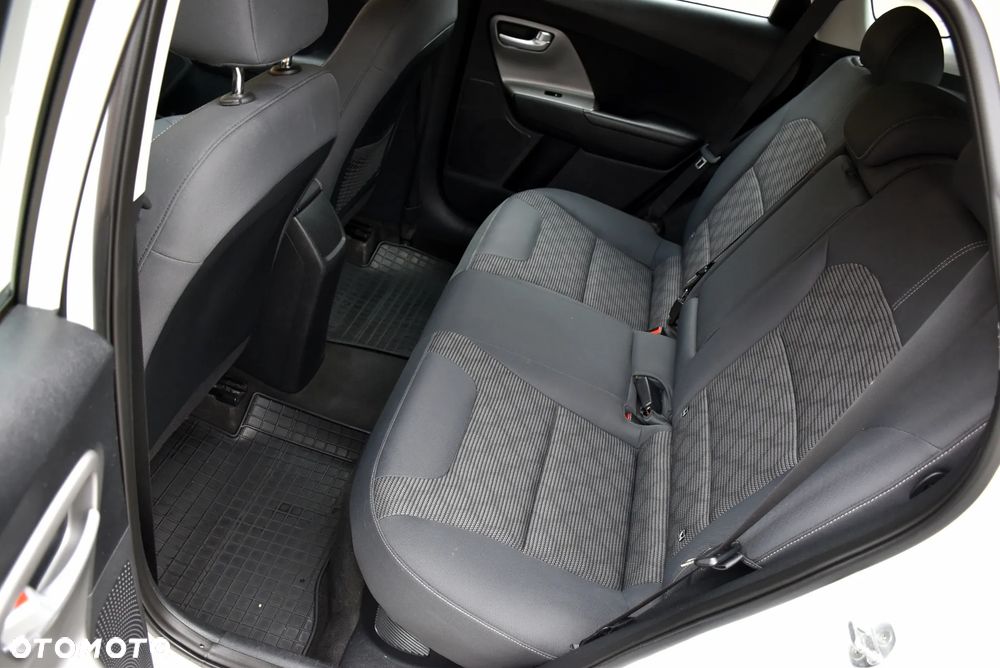 Kia Niro 1.6 GDI Hybrid M - 27