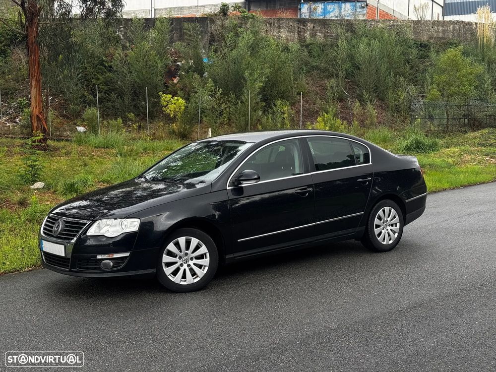 VW Passat 1.6 TDI BlueMotion - 1
