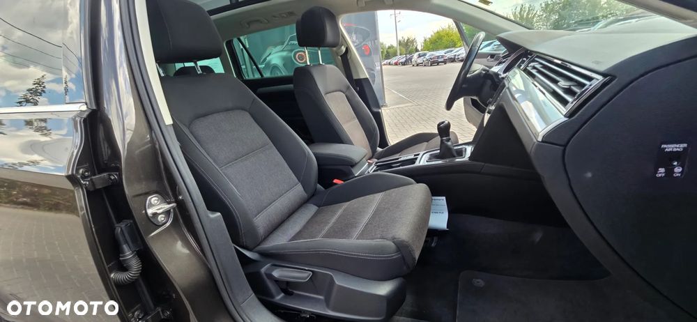 Volkswagen Passat Variant 2.0 TDI BMT Highline - 37