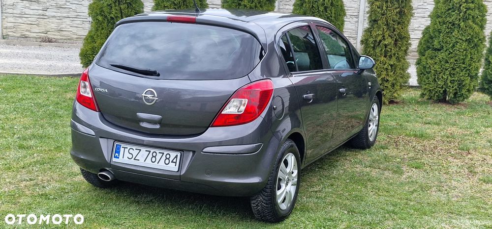 Opel Corsa 1.4 16V Satellite - 8