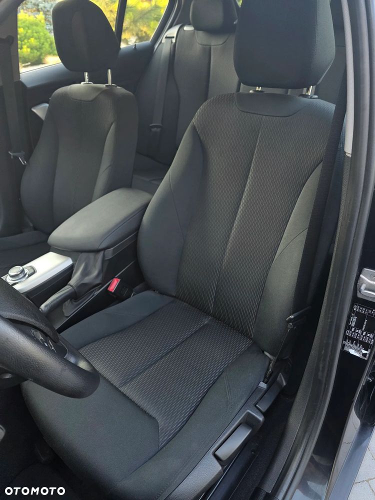 BMW Seria 1 118d Edition Metropolitan - 28