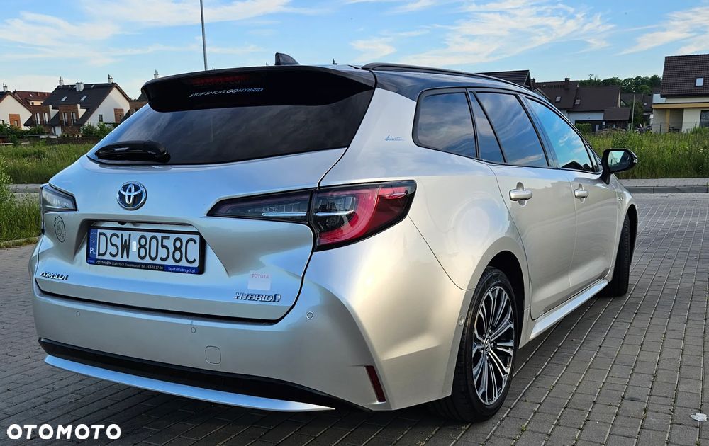 Toyota Corolla 1.8 Hybrid Selection - 3