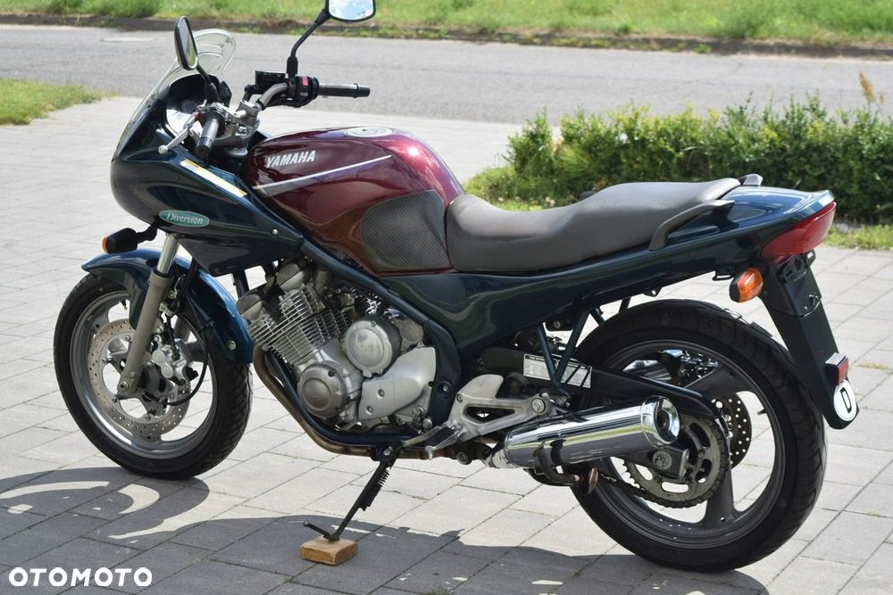 Yamaha XJ - 3