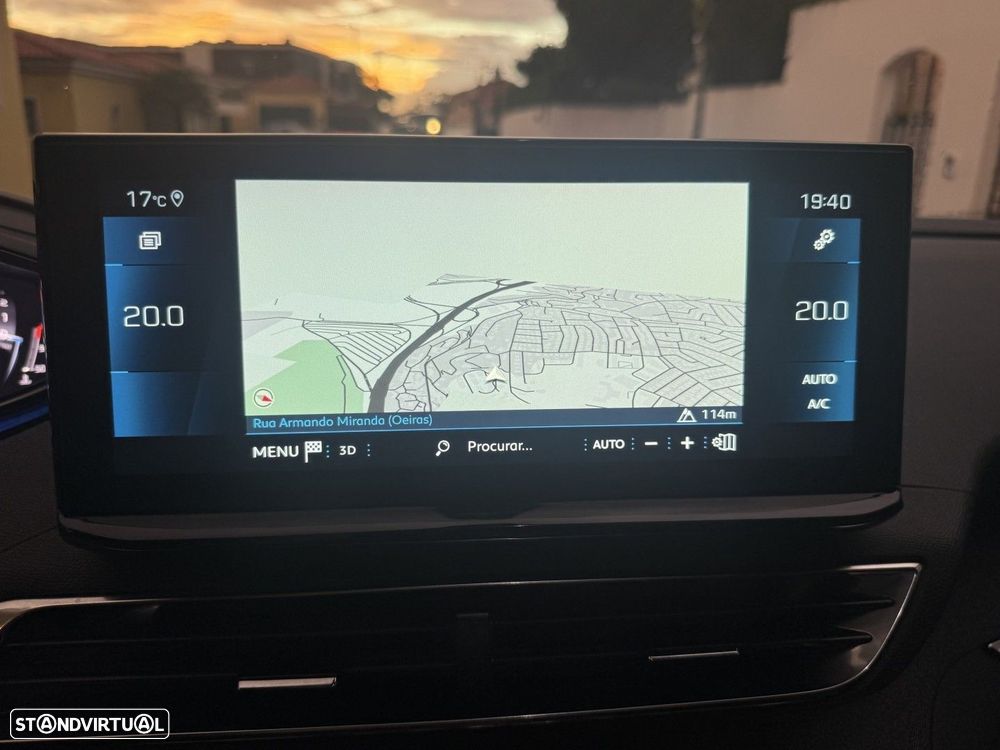 Peugeot 5008 1.2 PureTech Allure Pack EAT8 - 19