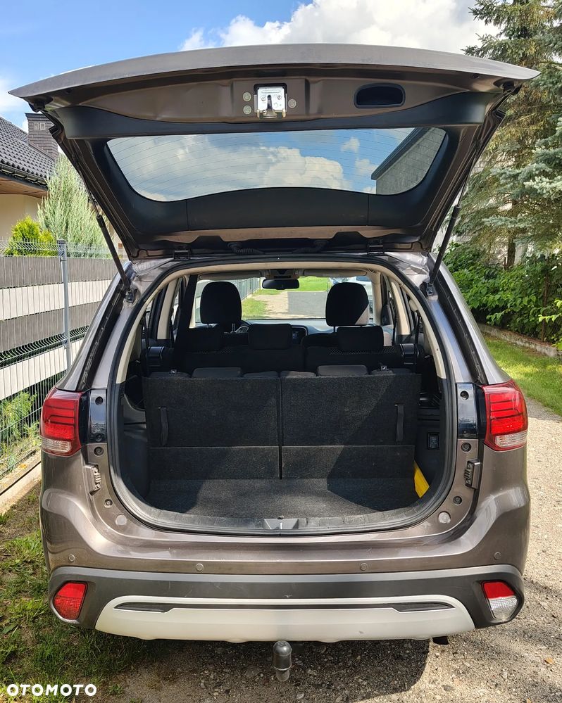 Mitsubishi Outlander 2.0 Intense + SDA 4WD CVT - 27