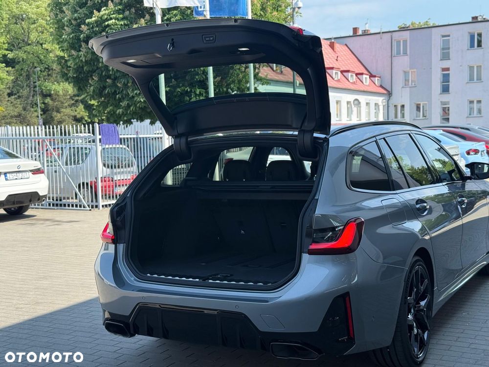BMW Seria 3 M340i xDrive - 33