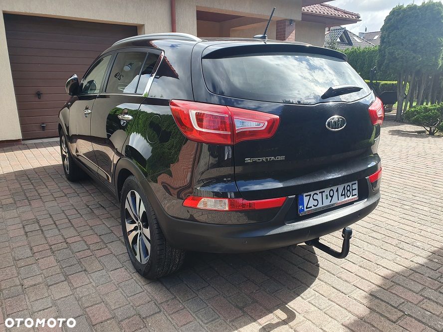 Kia Sportage 2.0 CRDI 4WD Automatik Fifa World Cup Edition - 3