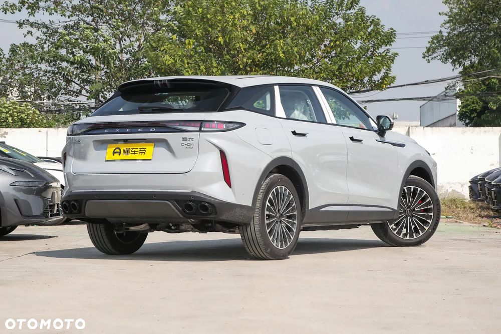 Omoda 9 1.5 Super Hybrid Exclusive AWD - 3