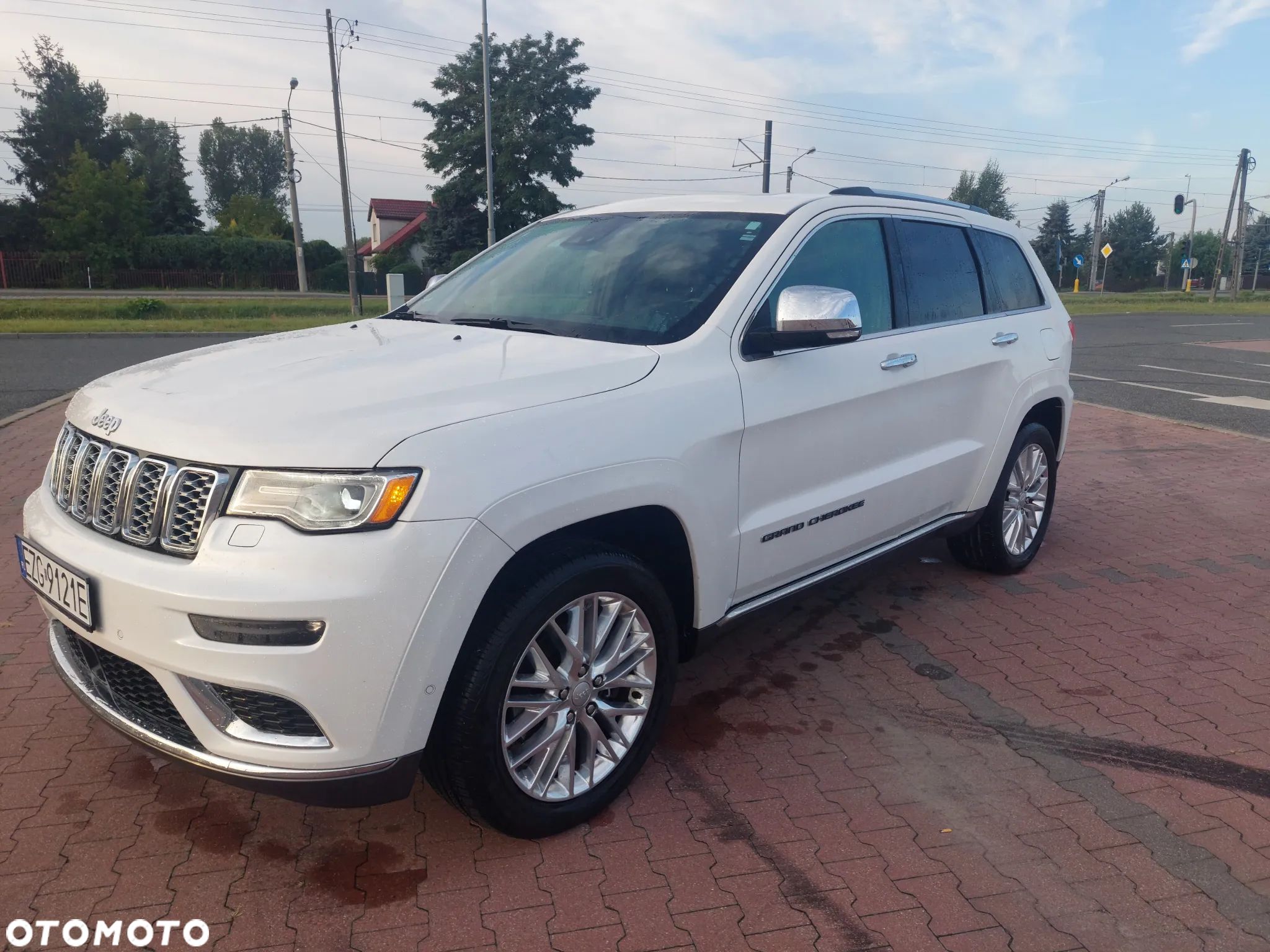 Jeep Grand Cherokee 5.7 V8 HEMI Summit