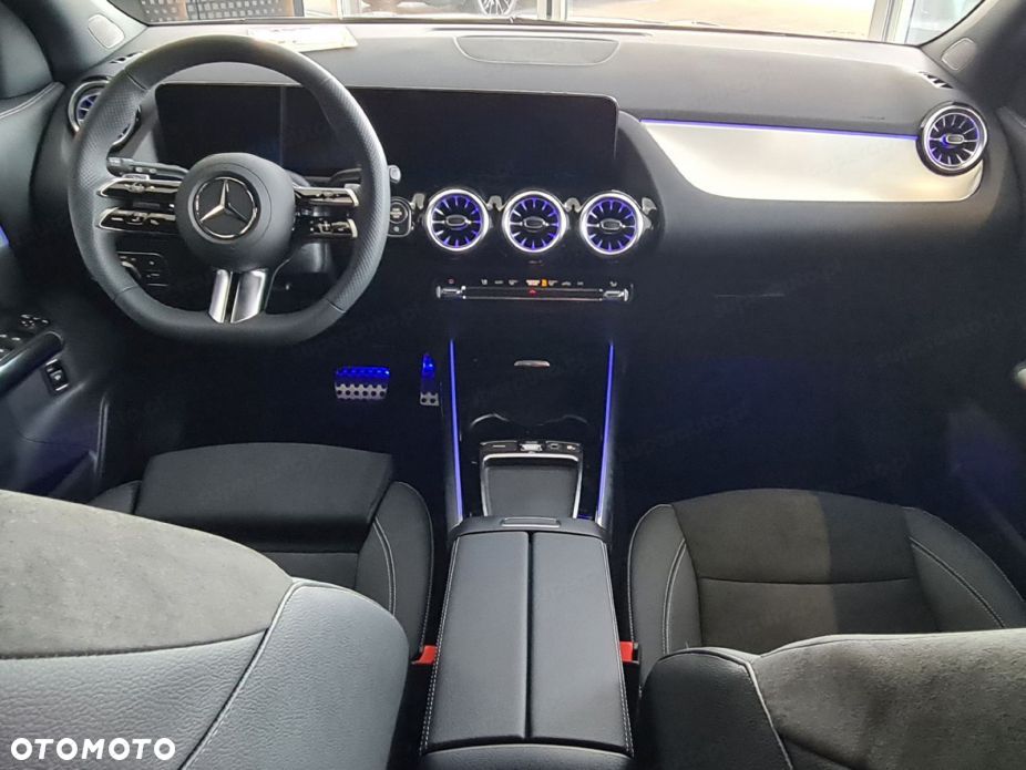 Mercedes-Benz GLA 200 mHEV AMG Line 7G-DCT - 8