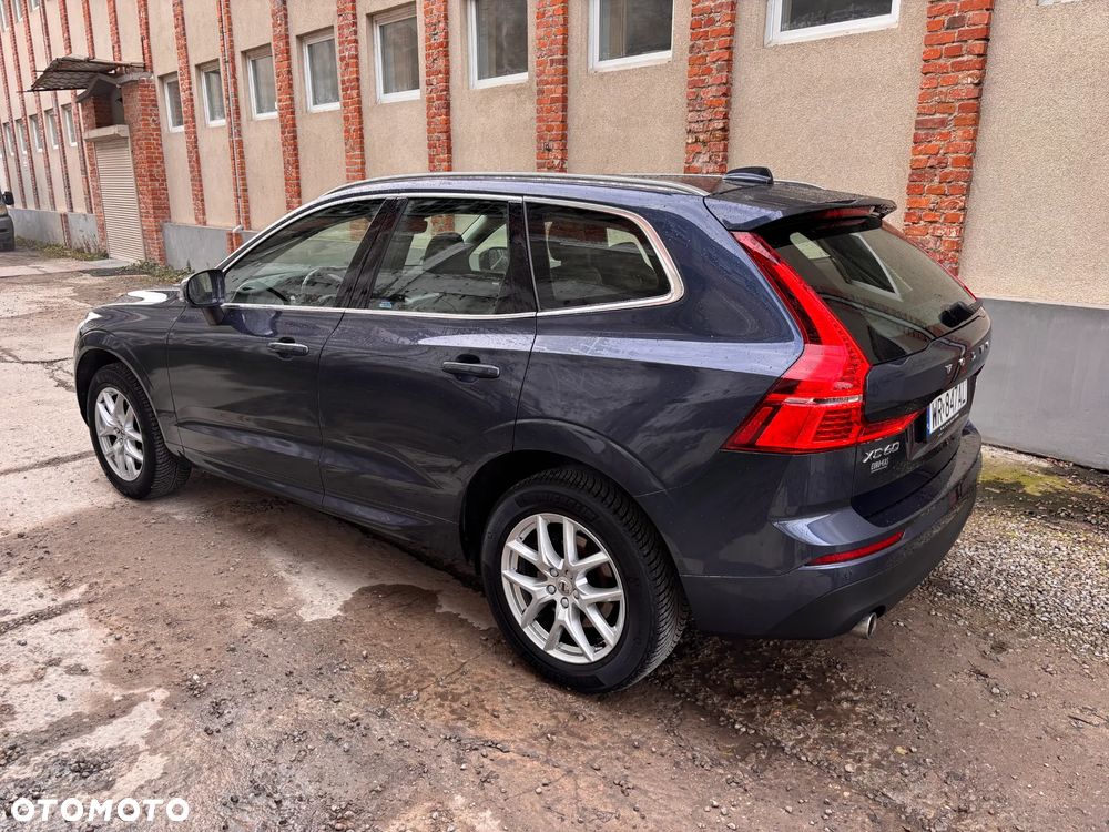 Volvo XC 60 D4 AWD Momentum - 3