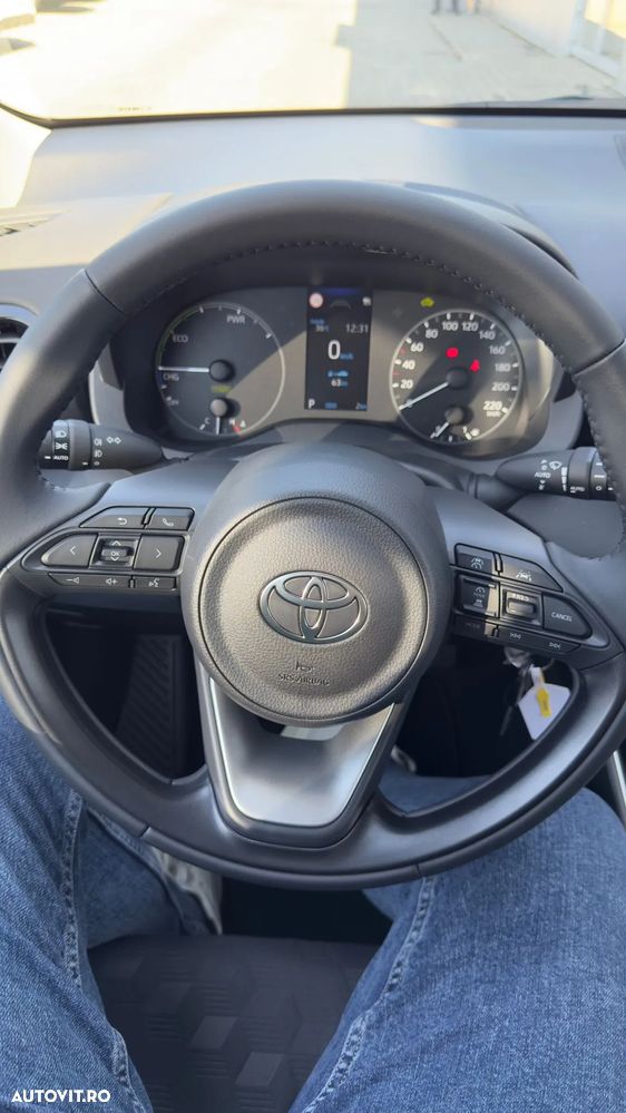 Toyota Yaris 1.5 VVT-i HSD Eco - 13