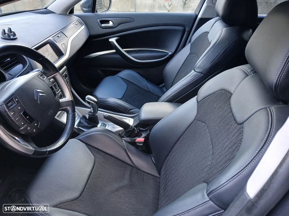Citroën C5 Tourer e-HDi 110 EGS6 FAP Selection - 11