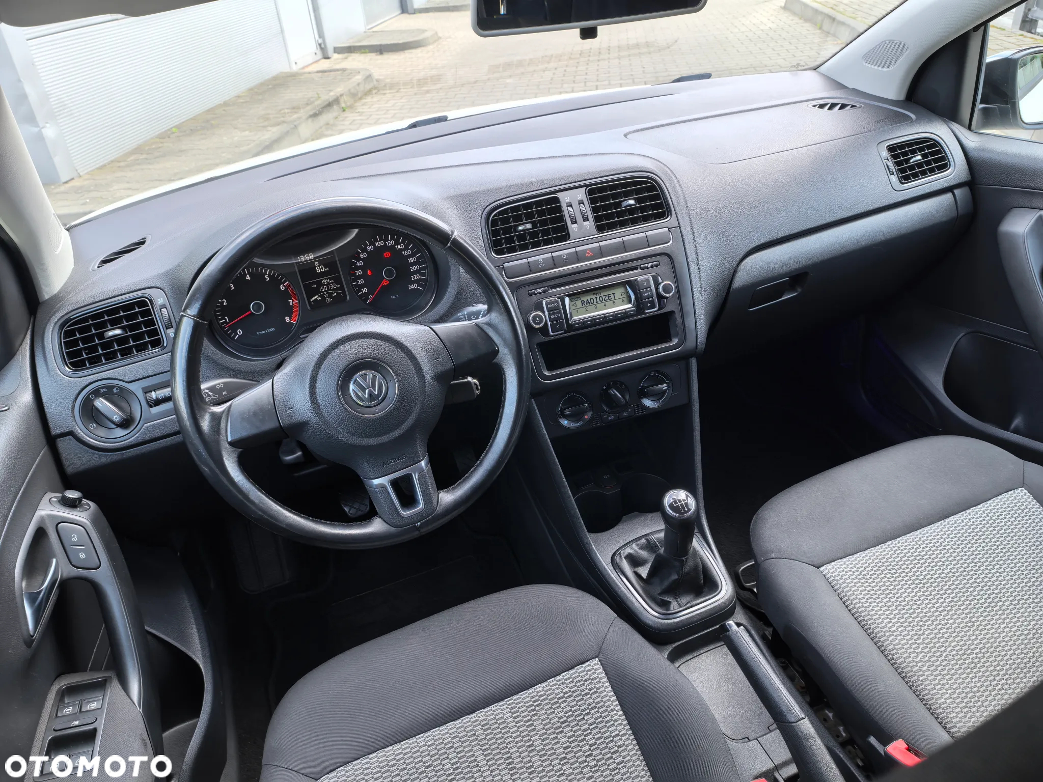 Volkswagen Polo 1.4 16V Comfortline - 9