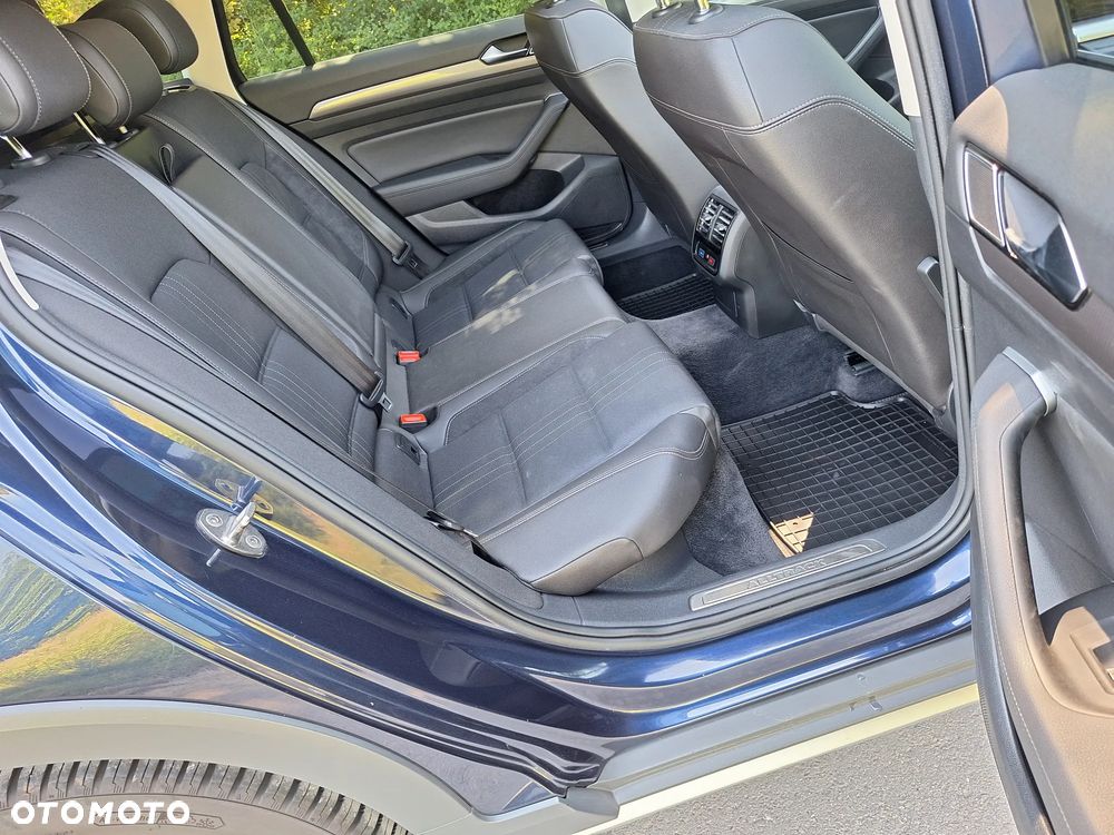 Volkswagen Passat Alltrack 2.0 TDI SCR 4Motion DSG (BMT) - 13