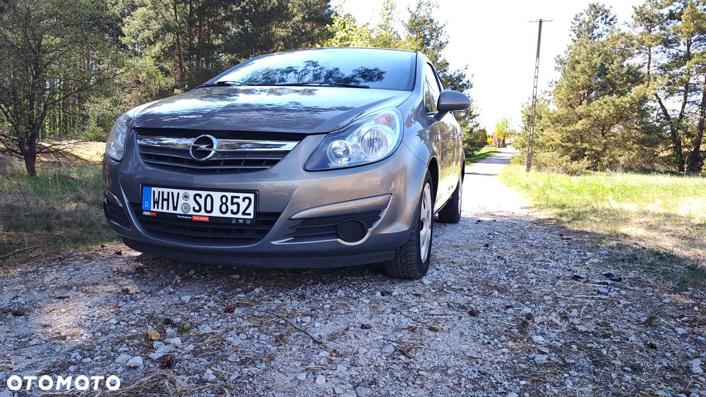 Opel Corsa 1.4 16V Innovation 110 Jahre - 2