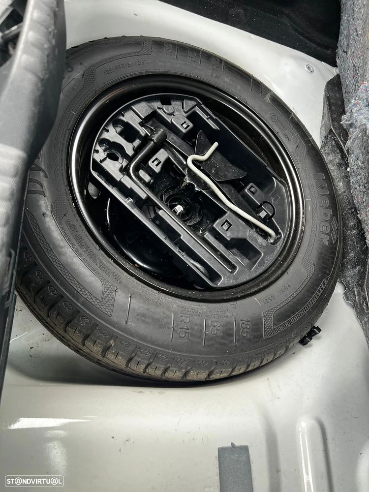 Citroën C3 1.2 PureTech Shine - 3