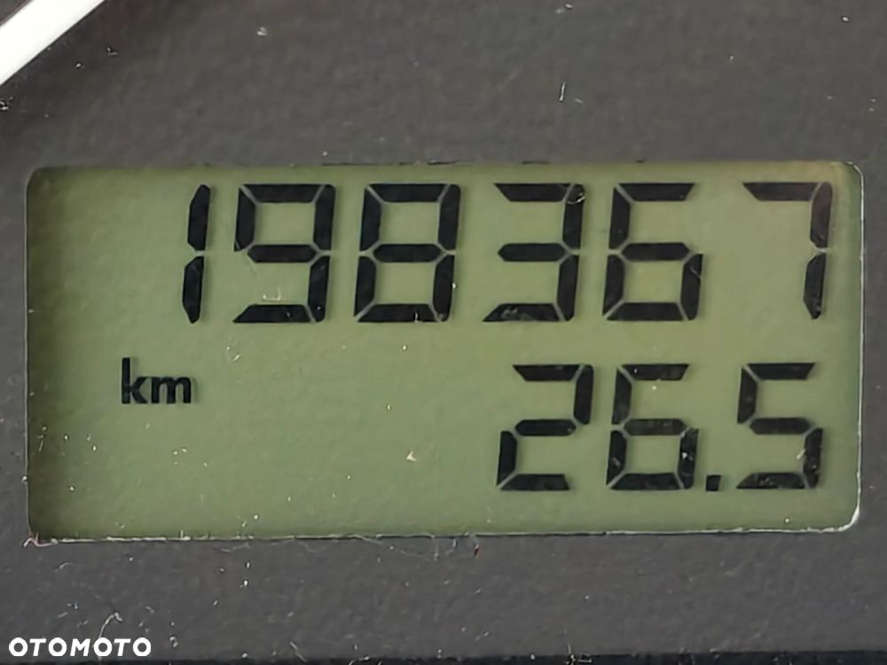 Skoda Fabia 1.2 HTP Sport - 23