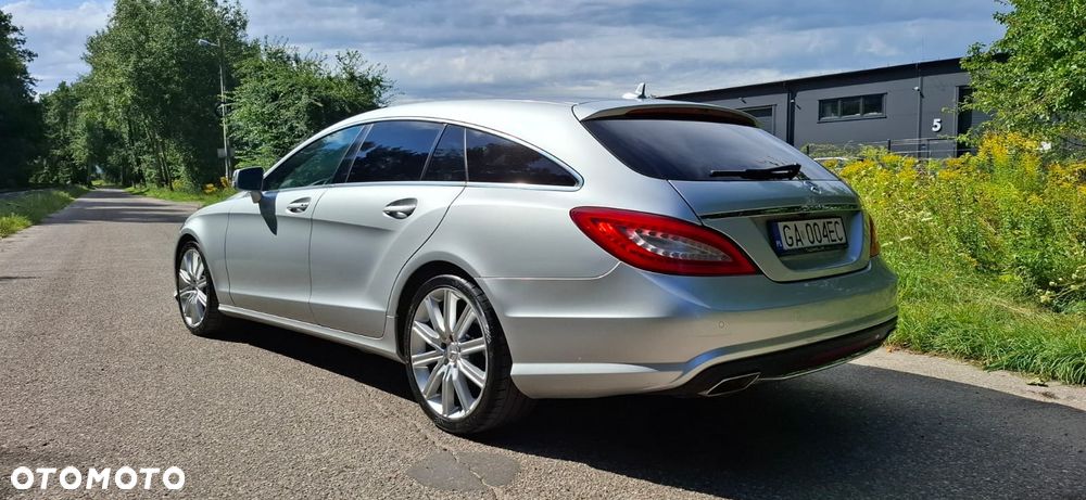 Mercedes-Benz CLS 350 CDI 4-Matic BlueEff - 3