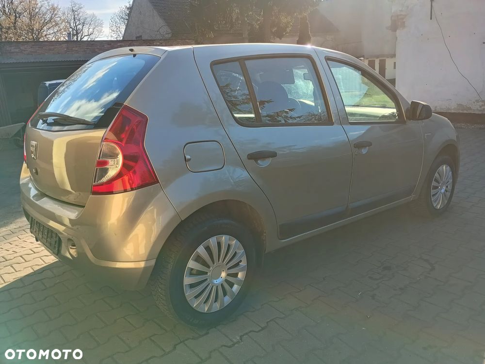 Dacia Sandero 1.2 16V - 6