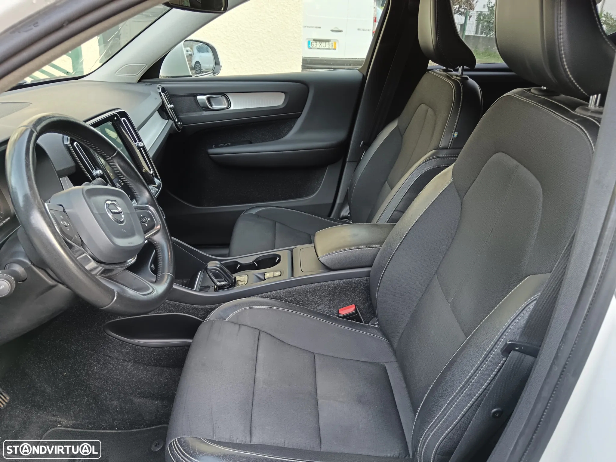 Volvo XC 40 2.0 D3 Momentum Geartronic - 7