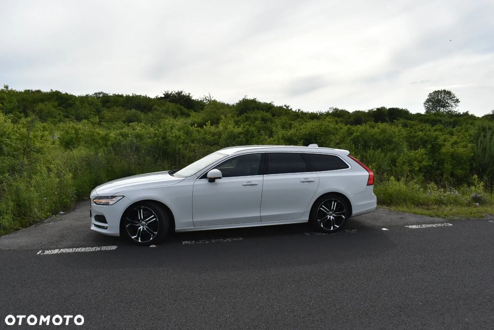 Volvo V90 D4 Momentum Pro - 9