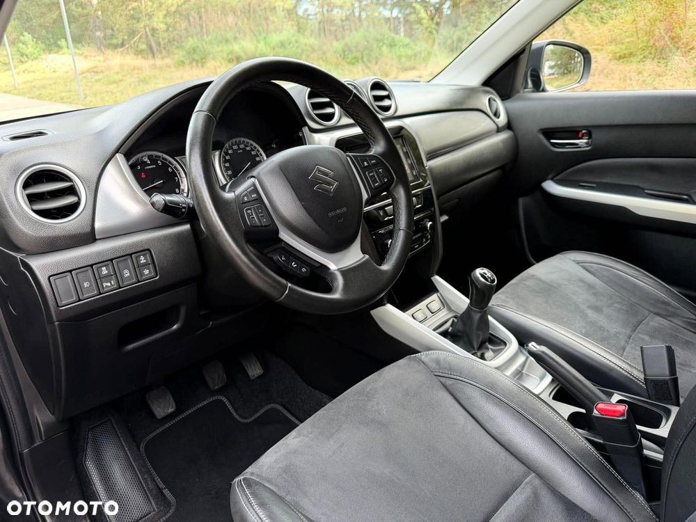 Suzuki Vitara 1.6 Premium 2WD - 28