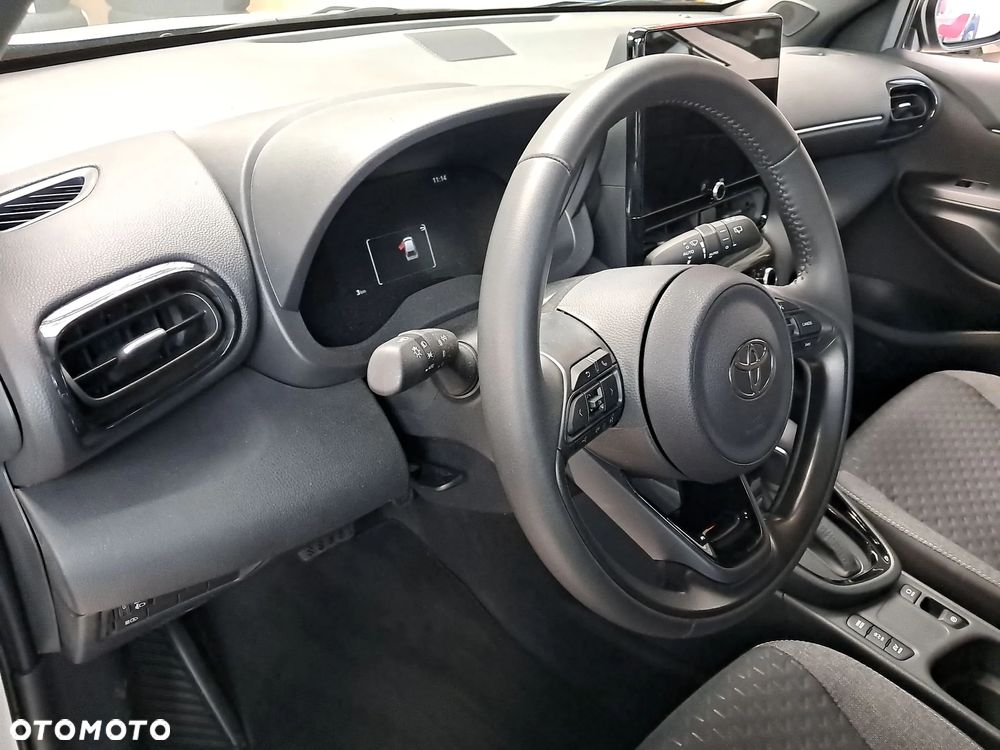 Toyota Yaris - 25