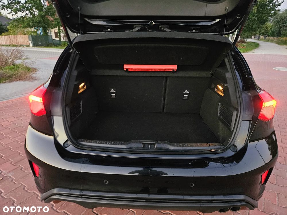 Ford Focus 1.0 EcoBoost ST-Line Red ASS - 5