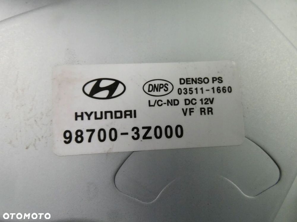 Hyundai i40 KOMBI SILNICZEK WYCIERACZKI TYŁ KLAPY - 2