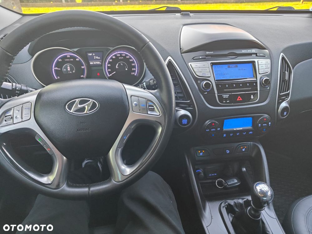 Hyundai ix35 1.7 CRDi 2WD blue Comfort - 23