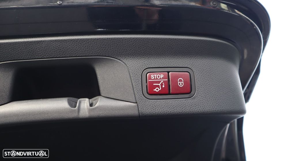 Mercedes-Benz GLC 250 d Coupé AMG Line 4-Matic - 30