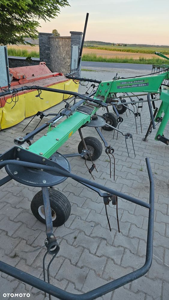 Pottinger EuroTop 651A Multitast Zgrabiarka karuzelowa Stoll R 1400 S - 20
