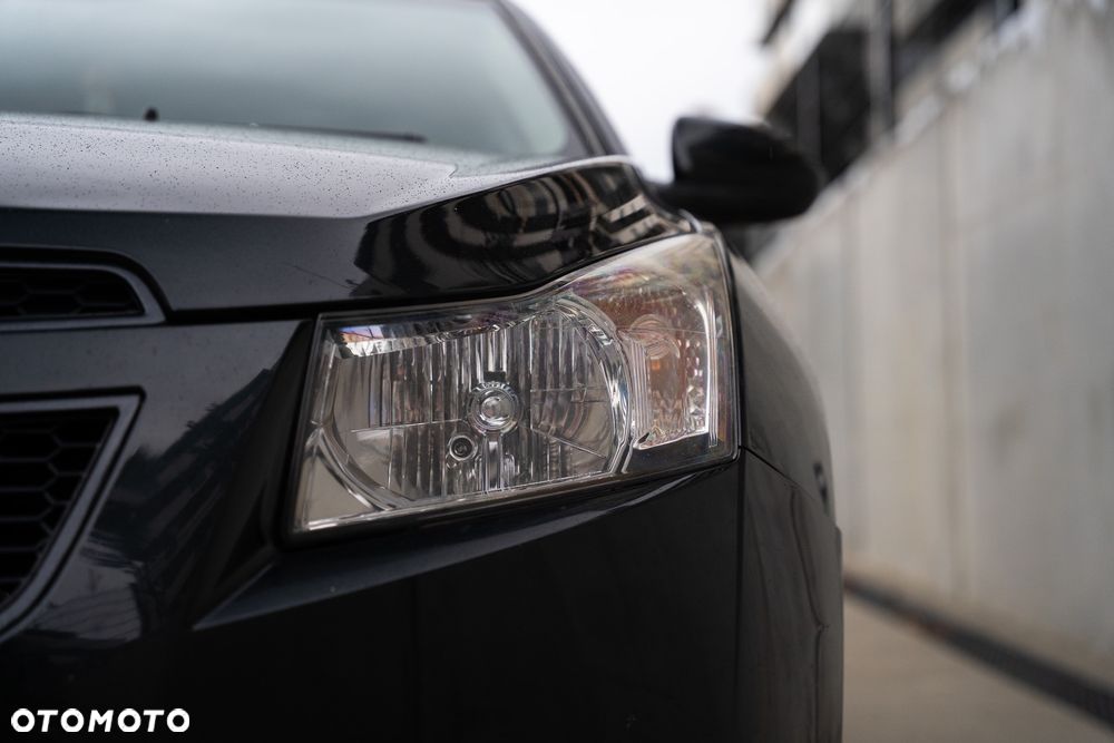 Chevrolet Cruze - 28