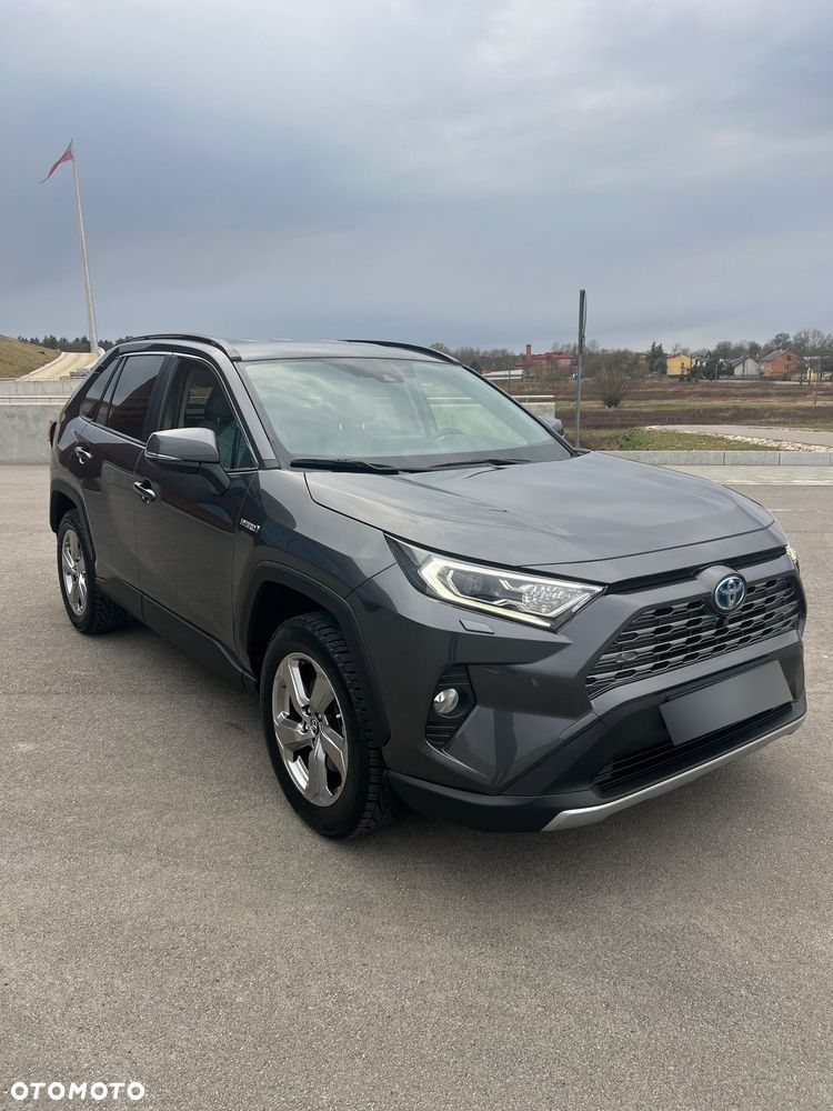 Toyota RAV4 - 5